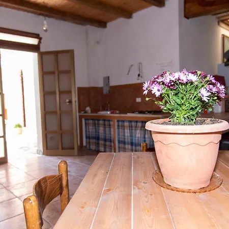 Aparthotel Baglio Mustazza 3*